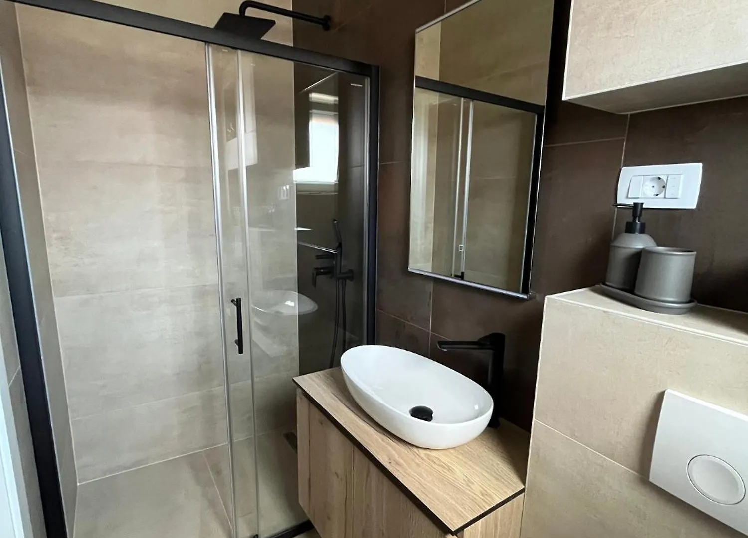 Apartment Apartmani Sara Sukosan